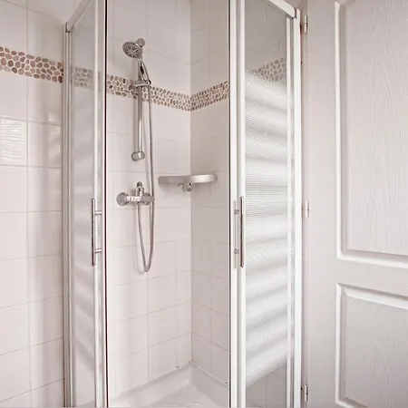 Obelisque 1a - Au Rez-de-chaussee