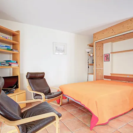 Obelisque 1a - Au Rez-de-chaussee Port Vendres